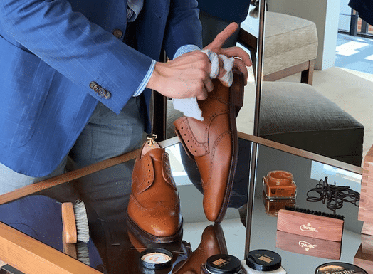 Renowacja butów skórzanych